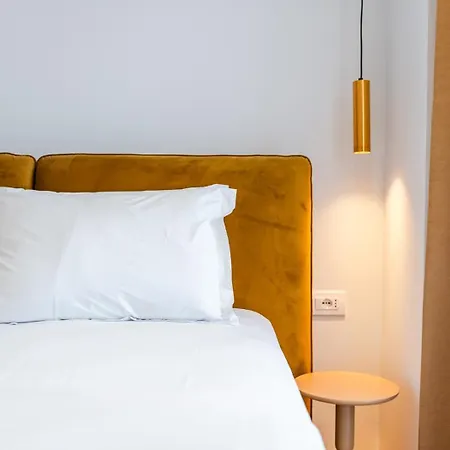 Seasons Apartman Golem